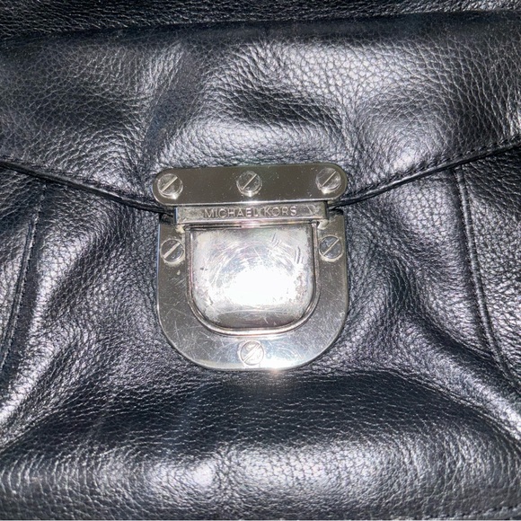 Michael Kors Women’s Black Leather Boho Y2K Shoulder Bag - Picture 4 of 7